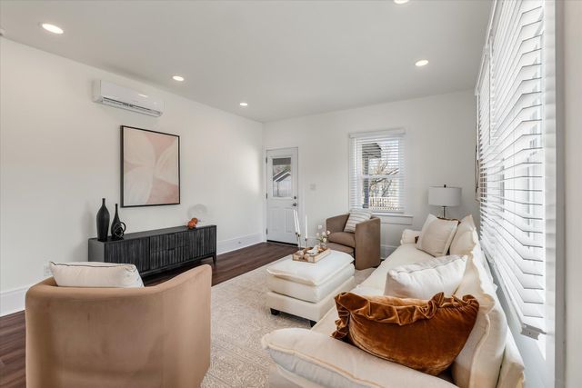 1905 English Street, North Charleston, SC 29405