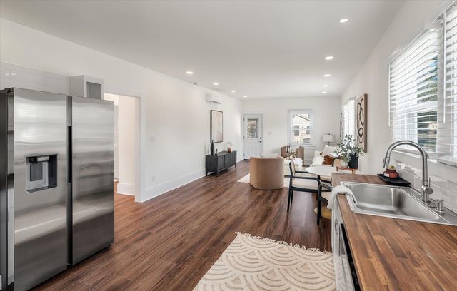 1905 English Street, North Charleston, SC 29405