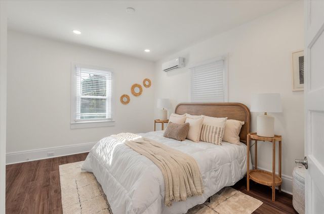 1905 English Street, North Charleston, SC 29405