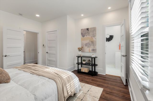 1905 English Street, North Charleston, SC 29405