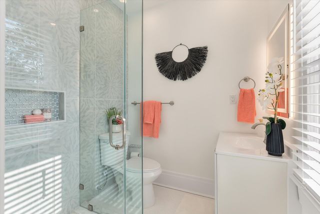 1905 English Street, North Charleston, SC 29405