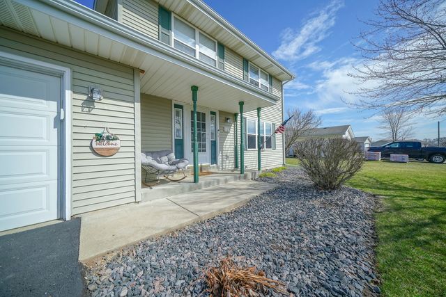 113 Prairie Moon Drive, Davis Junction, IL 61020