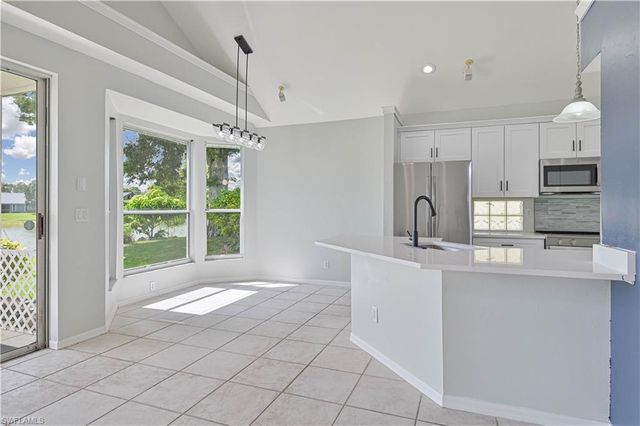 17911 Bermuda Dunes DR, Fort Myers, FL 33967