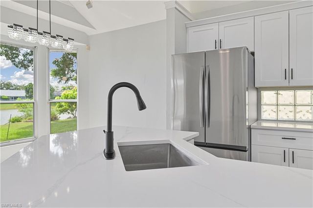 17911 Bermuda Dunes DR, Fort Myers, FL 33967
