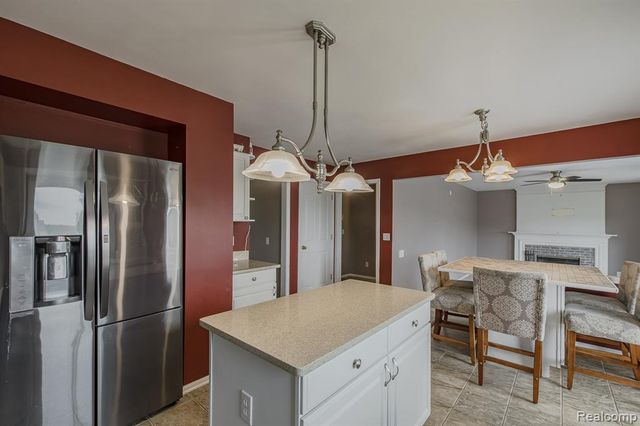 3664 Green Meadow Lane, Lake Orion, MI 48359