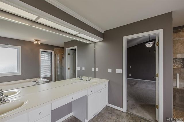 3664 Green Meadow Lane, Lake Orion, MI 48359