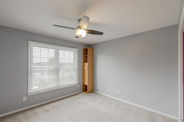 3664 Green Meadow Lane, Lake Orion, MI 48359