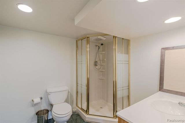 3664 Green Meadow Lane, Lake Orion, MI 48359