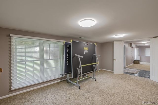 3664 Green Meadow Lane, Lake Orion, MI 48359