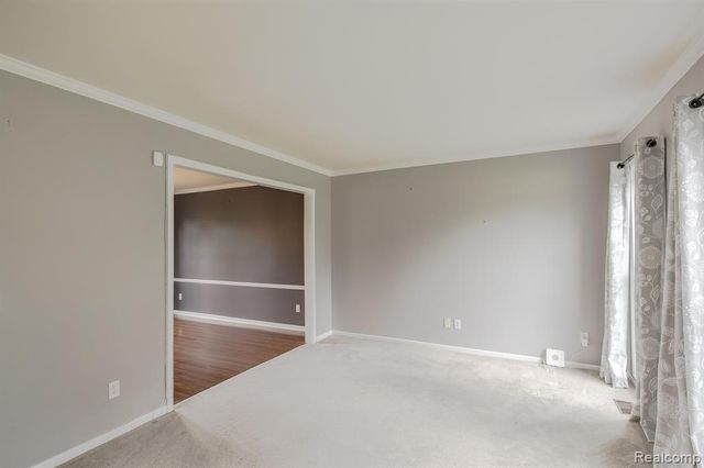 3664 Green Meadow Lane, Lake Orion, MI 48359