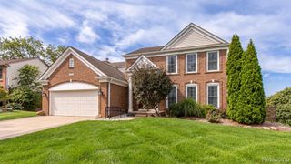3664 Green Meadow Lane, Lake Orion, MI 48359