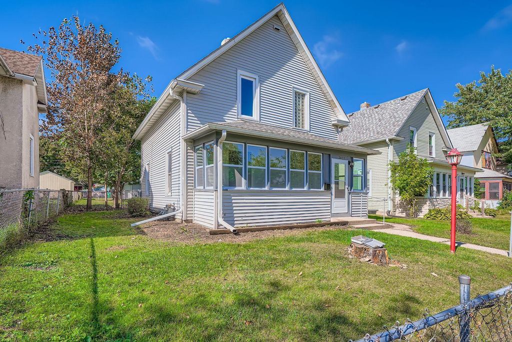 3827 N 6th Street, Minneapolis, MN 55412