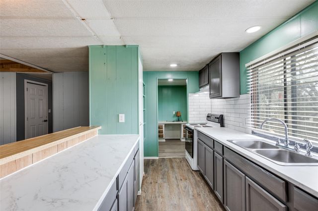 133 Deer RUN, Smithville, TX 78957