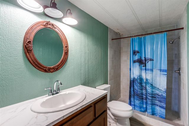 133 Deer RUN, Smithville, TX 78957