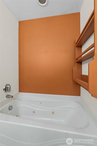 8424 14th Avenue SE, Olympia, WA 98513