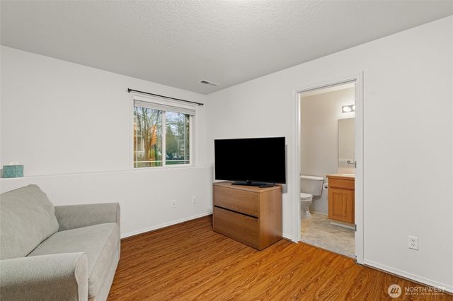 8424 14th Avenue SE, Olympia, WA 98513