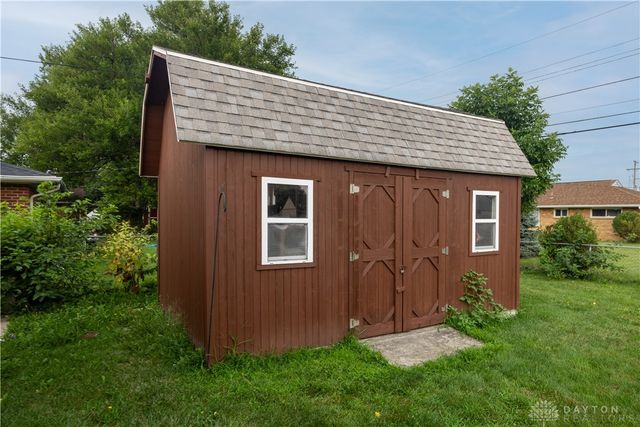 705 Kirkwood Drive, Vandalia, OH 45377