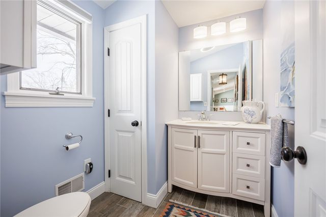 50 Deepwood Drive, Gates, NY 14606