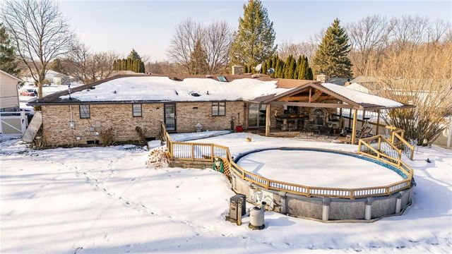 50 Deepwood Drive, Gates, NY 14606