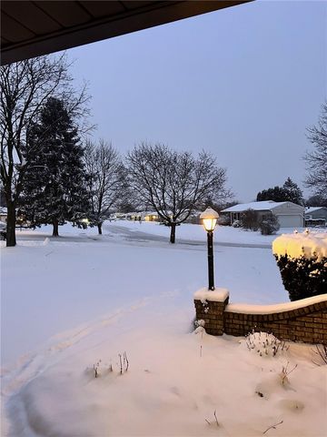 50 Deepwood Drive, Gates, NY 14606