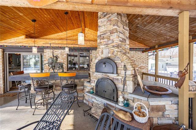 50 Deepwood Drive, Gates, NY 14606