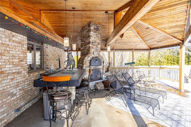 50 Deepwood Drive, Gates, NY 14606