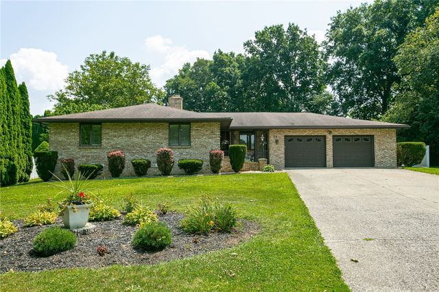 50 Deepwood Drive, Gates, NY 14606