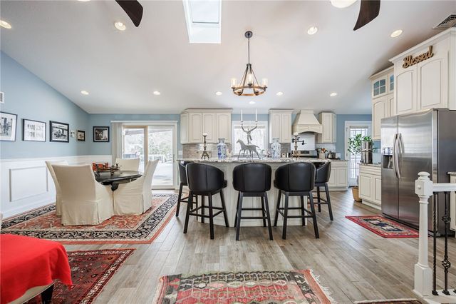 50 Deepwood Drive, Gates, NY 14606