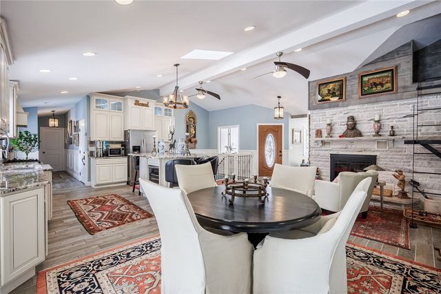 50 Deepwood Drive, Gates, NY 14606