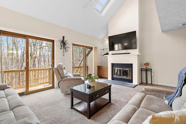 10 Emerson Way 10, Franklin, MA 02038