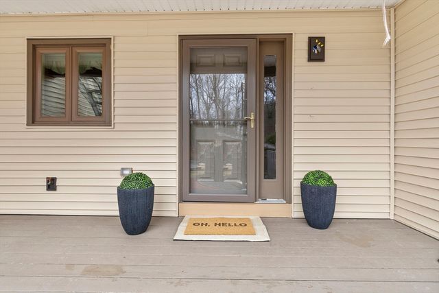 10 Emerson Way 10, Franklin, MA 02038