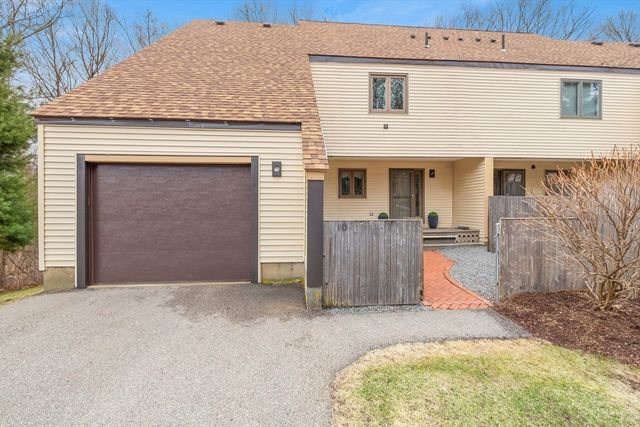 10 Emerson Way 10, Franklin, MA 02038