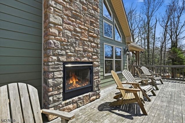12 Lupine, Pennsylvania, PA 18624