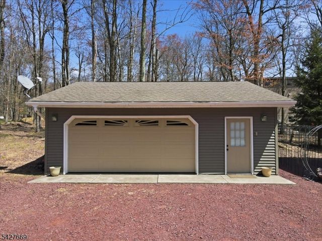 12 Lupine, Pennsylvania, PA 18624