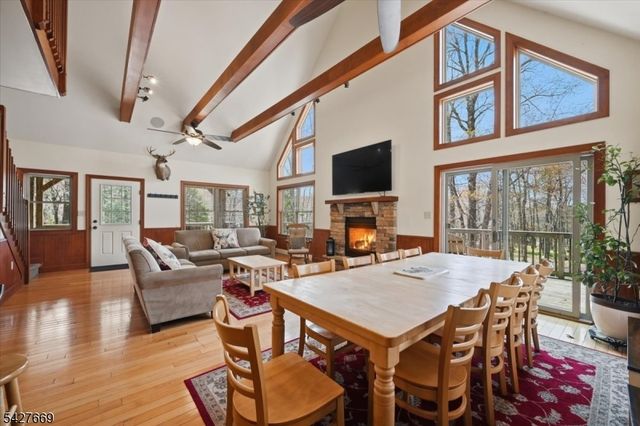 12 Lupine, Pennsylvania, PA 18624
