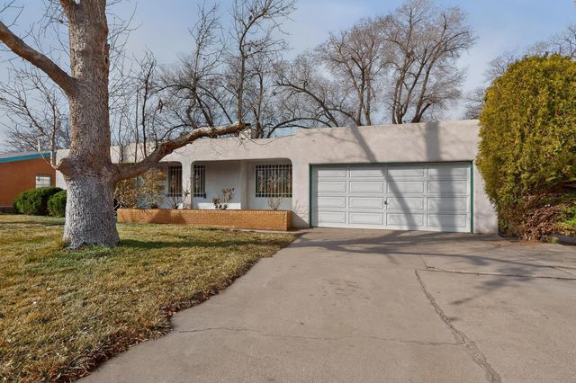 821 Madison Street NE, Albuquerque, NM 87110