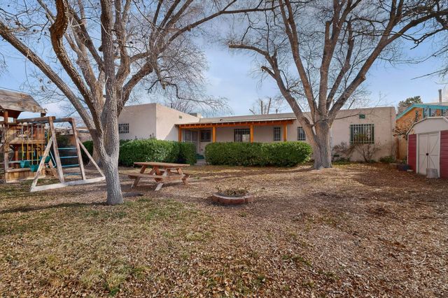 821 Madison Street NE, Albuquerque, NM 87110