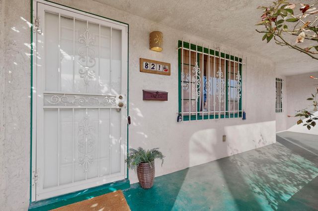 821 Madison Street NE, Albuquerque, NM 87110