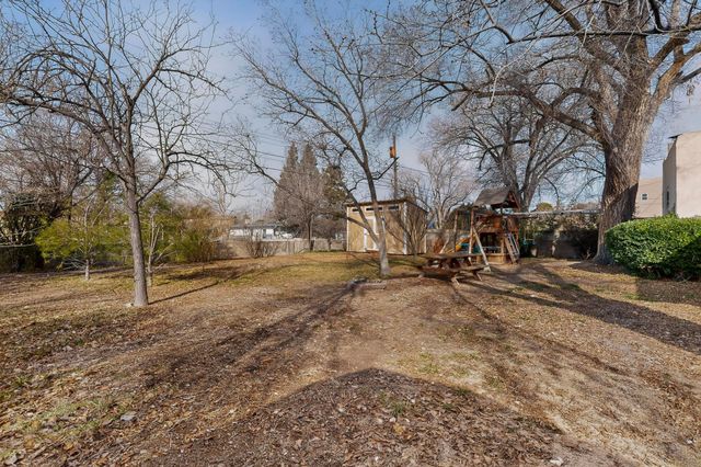 821 Madison Street NE, Albuquerque, NM 87110