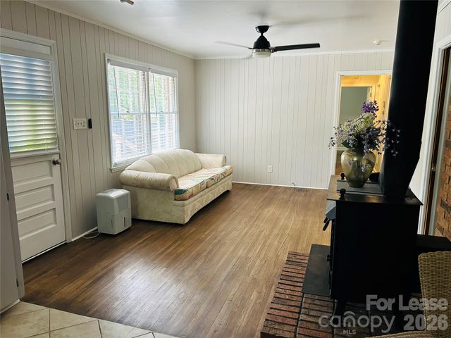 5344 Coburg Avenue, Charlotte, NC 28215