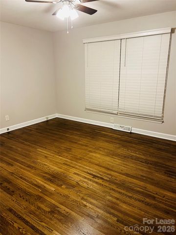 5344 Coburg Avenue, Charlotte, NC 28215