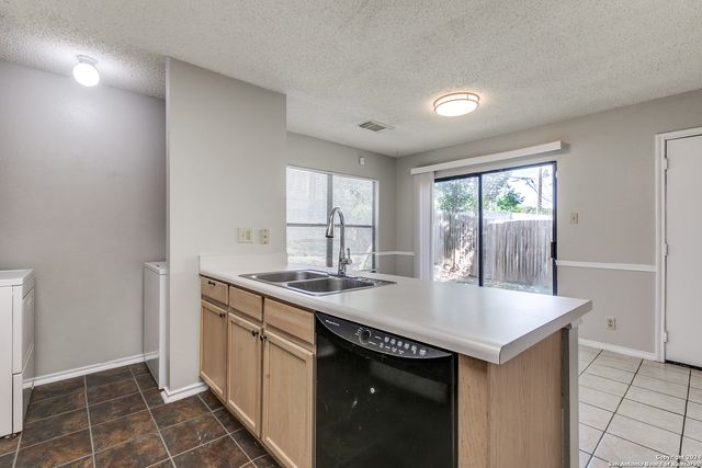 5007 TAYLOR KENTON, San Antonio, TX 78240