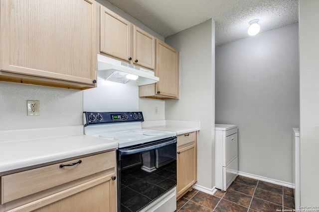 5007 TAYLOR KENTON, San Antonio, TX 78240