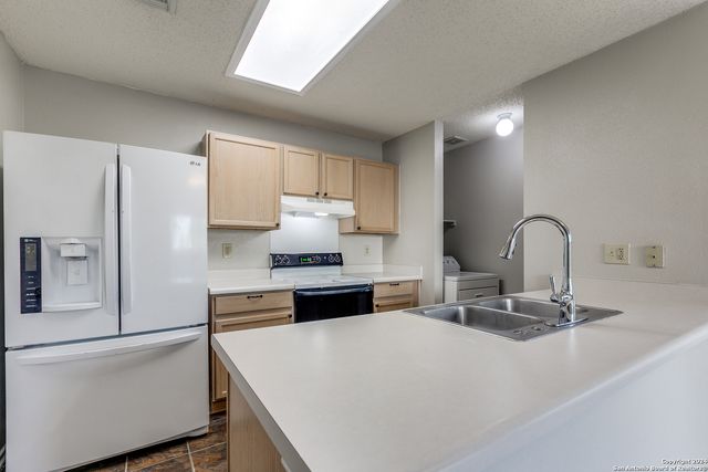 5007 TAYLOR KENTON, San Antonio, TX 78240