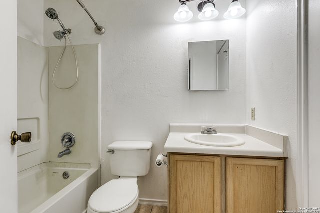 5007 TAYLOR KENTON, San Antonio, TX 78240