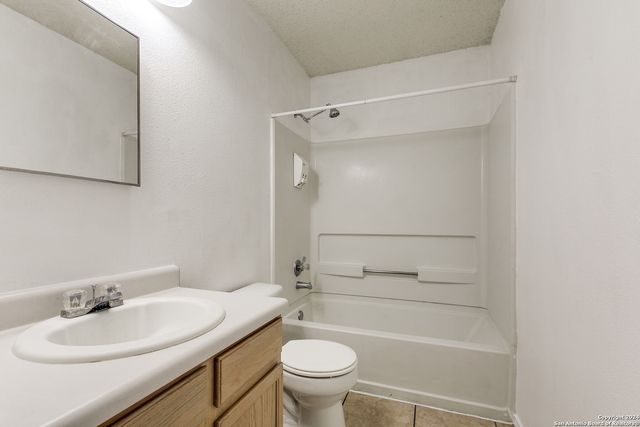 5007 TAYLOR KENTON, San Antonio, TX 78240