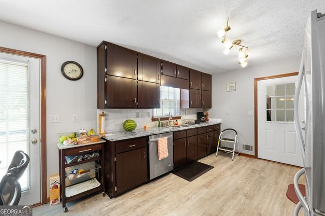 2050 N McDonough Road, Griffin, GA 30223