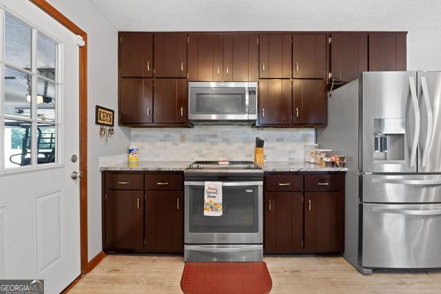 2050 N McDonough Road, Griffin, GA 30223