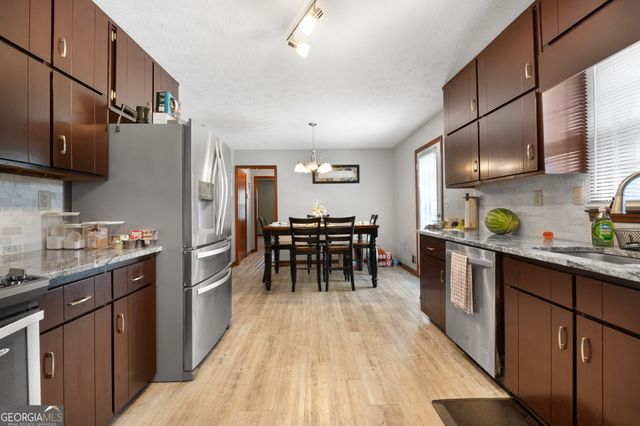 2050 N McDonough Road, Griffin, GA 30223