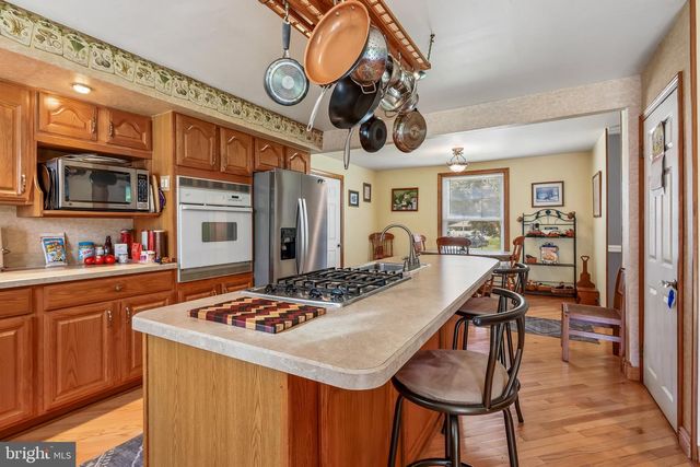 711 JEFFERSON DR, Turnersville, NJ 08012